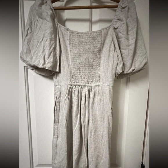 SOLD//  NEW/NWT! Abercrombie & Fitch Puff Sleeve Linen Dress ~ Size XS - Picture 5 of 11